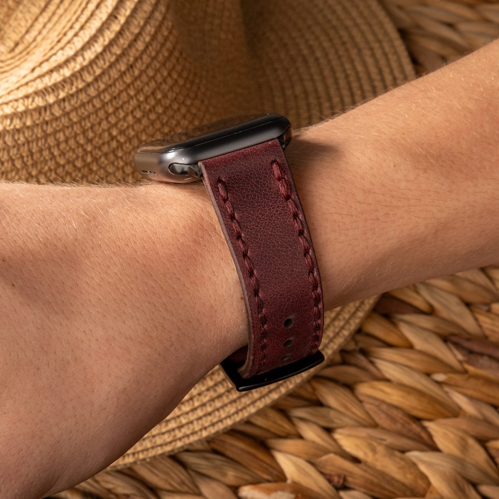 Çift Katlı Deri Apple Watch Kayışı - Mürdüm el yapımı hakiki deri - DeryCraft